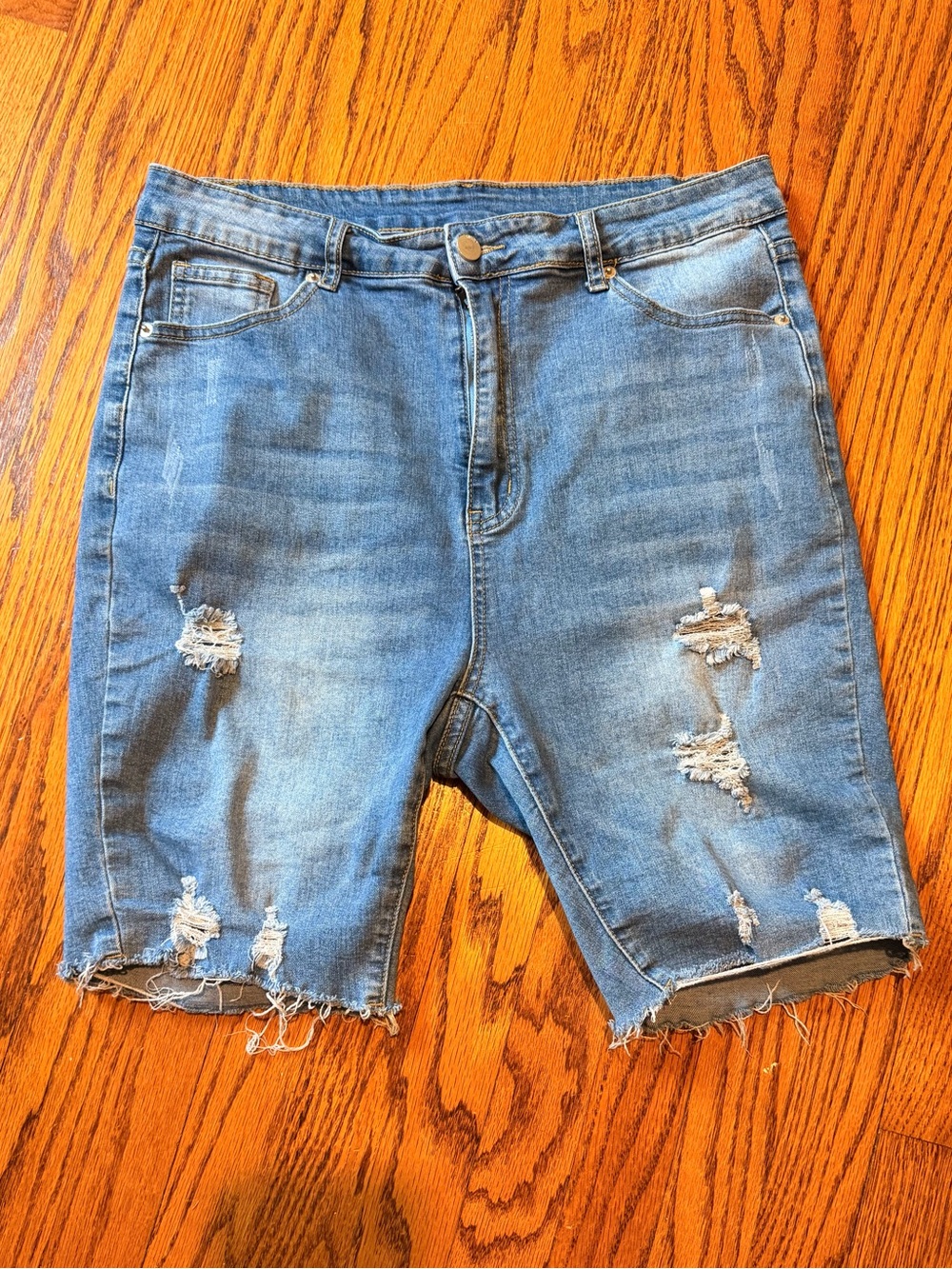 SHEIN Distressed Mid Wash Denim Bermuda Shorts - size 1XL